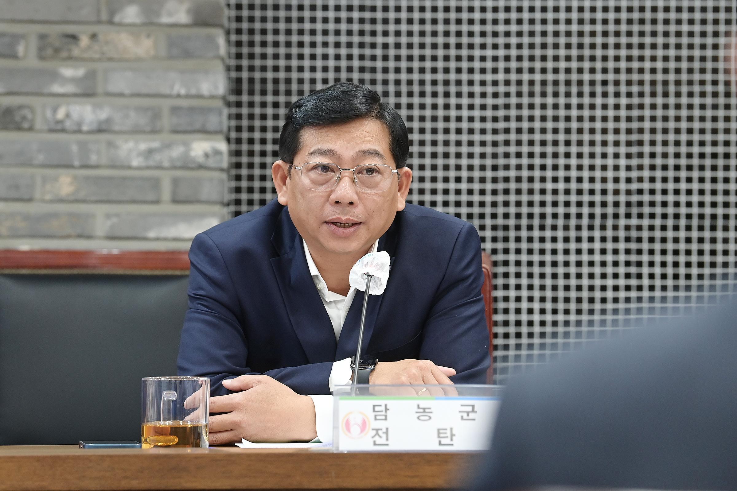 베트남 동탑성 대표단 접견