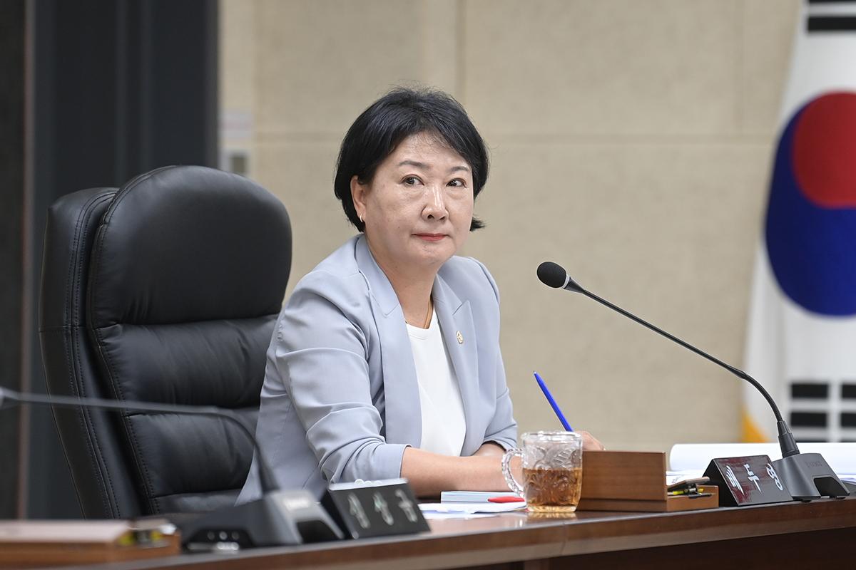  제1일차 행정사무감사